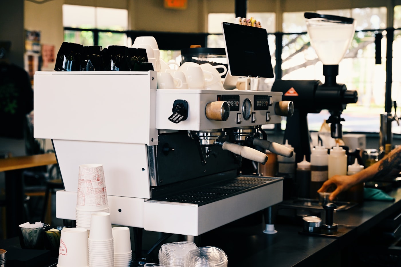 Barista pouring a coffee